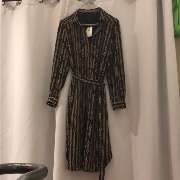 Too small - Picture 3 of 3